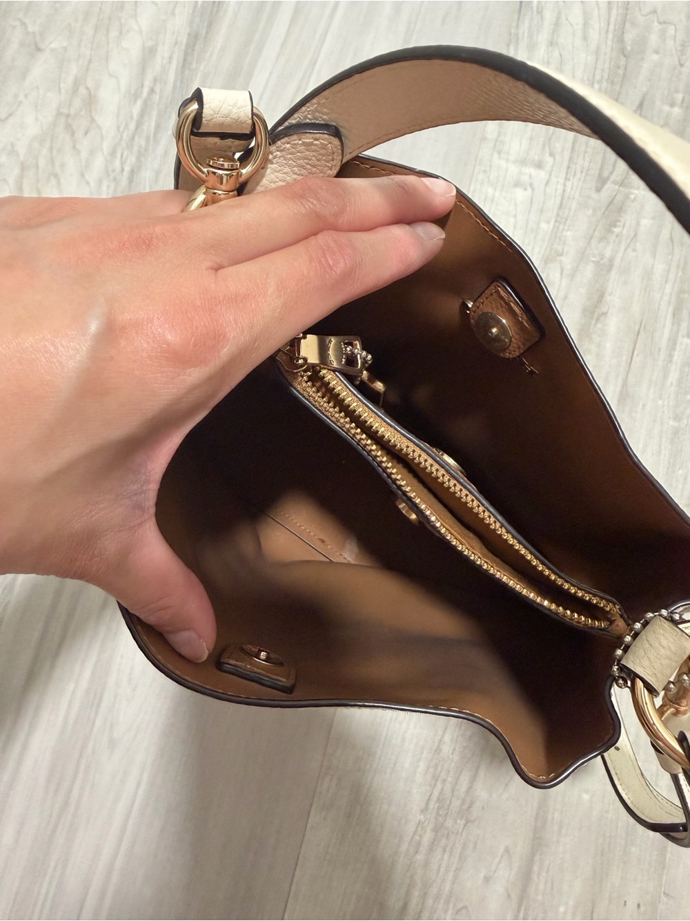 Coach bag - Picture 3 of 3